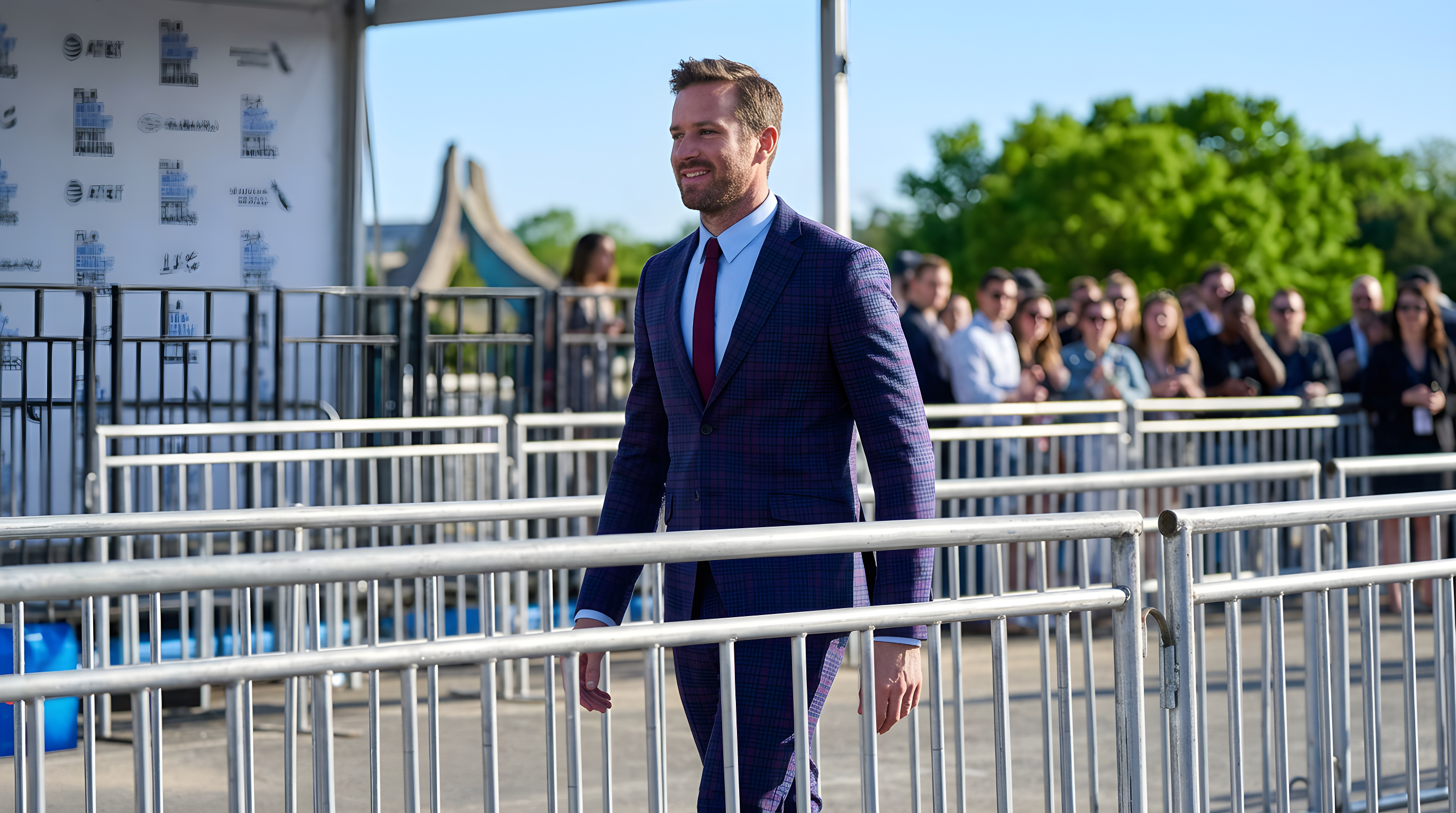 Elon Musk hjælper Armie Hammer til uventet comeback