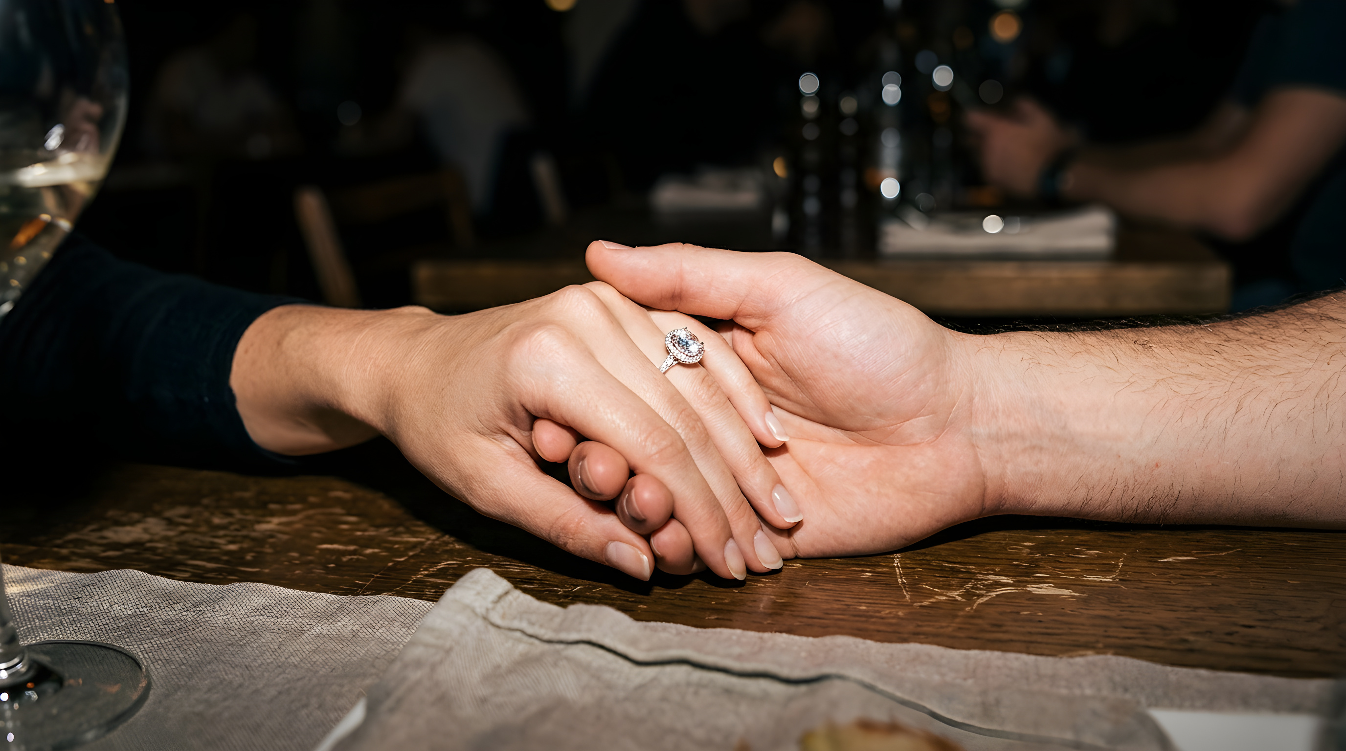 Grace Kellys barnebarn skal giftes efter ti år