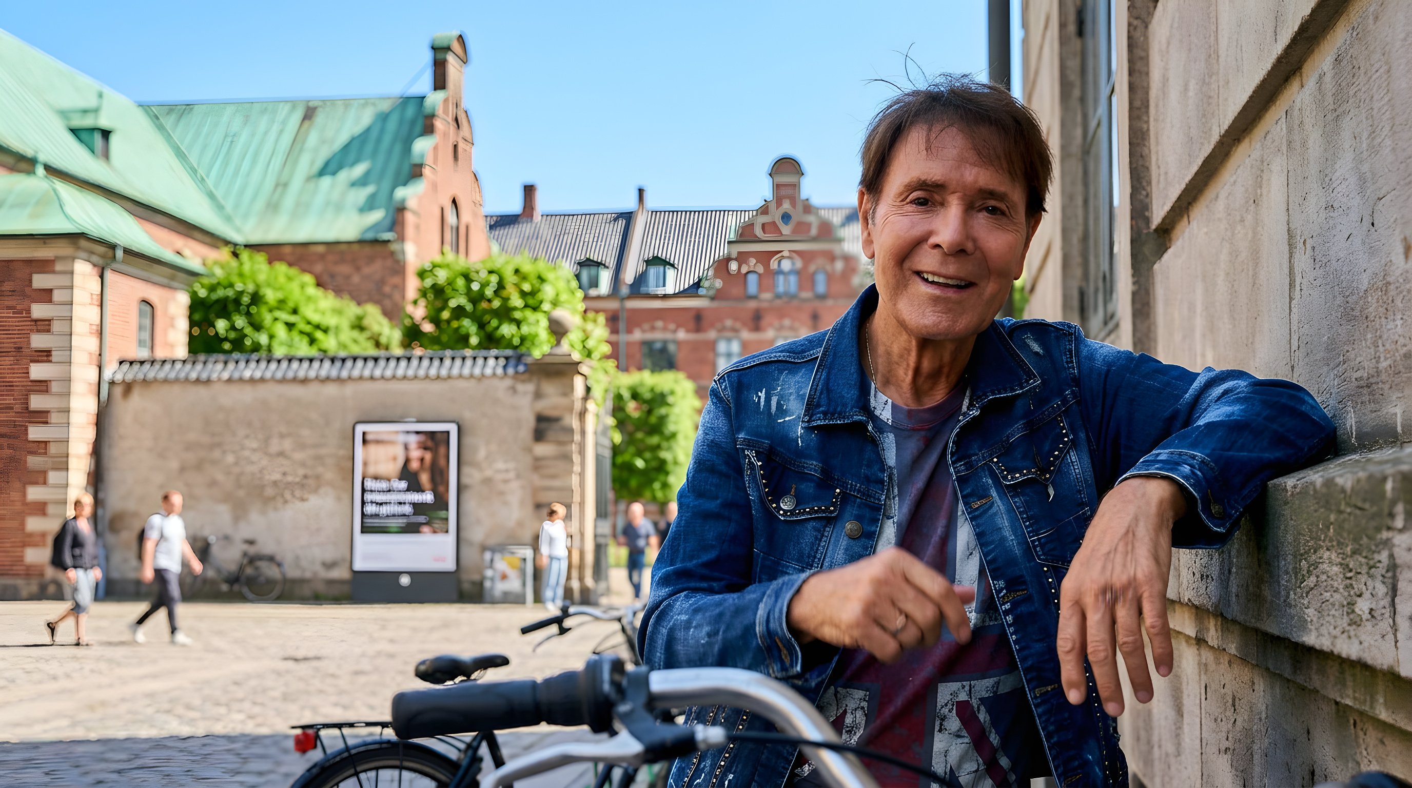 Cliff Richard udgiver nyt album med sange af Harry Styles