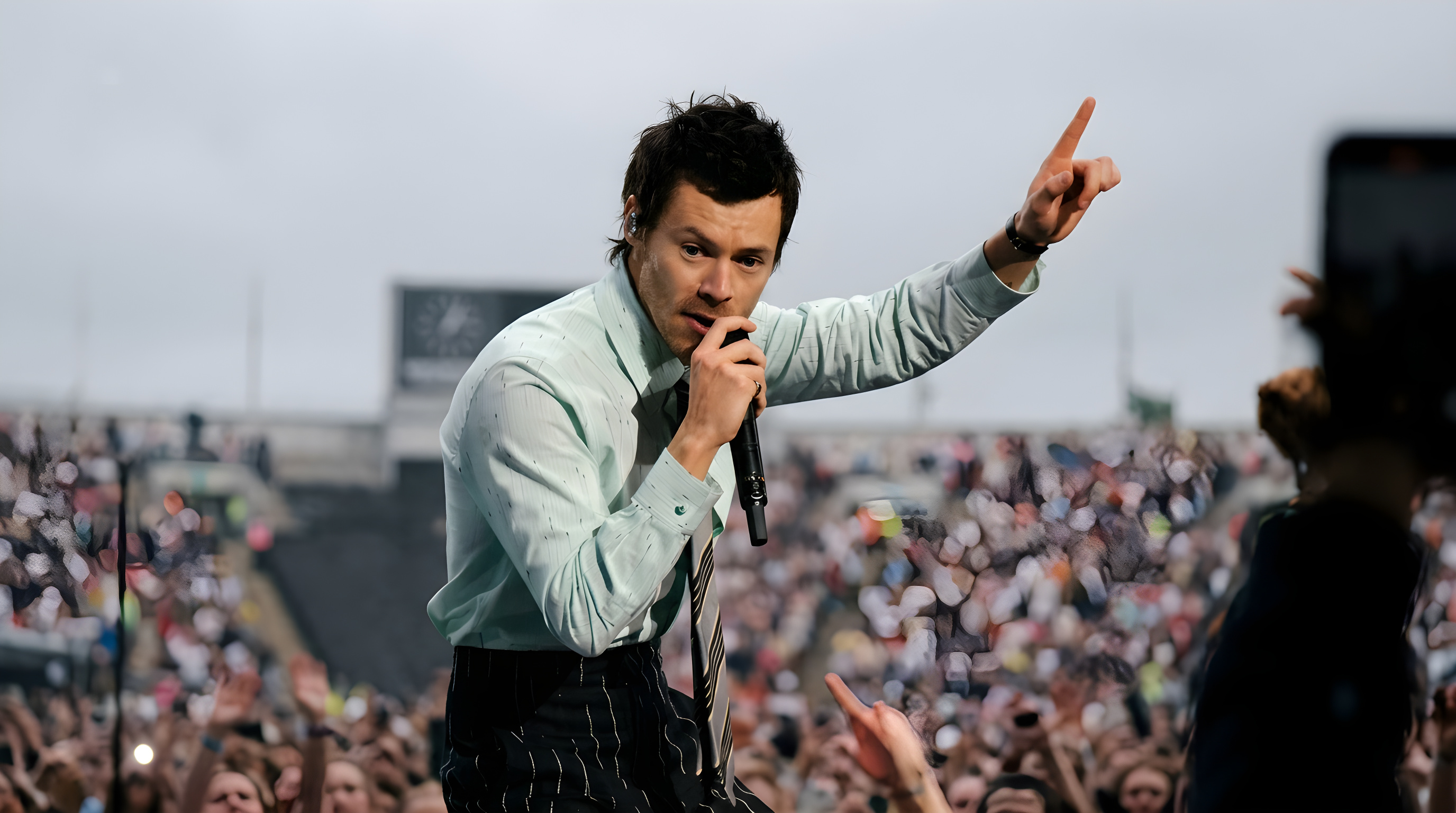 Harry Styles giver tre ekstra koncerter på Wembley