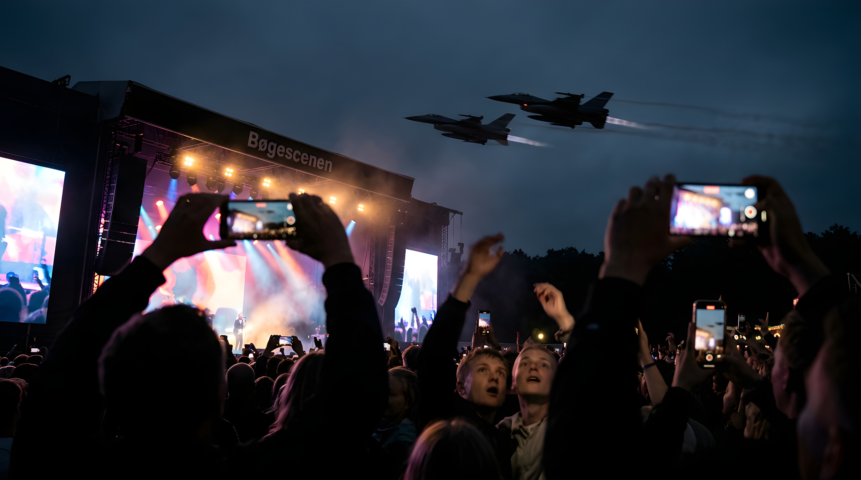 Simon Kvamm overraskede med stjerneregn på Smukfest