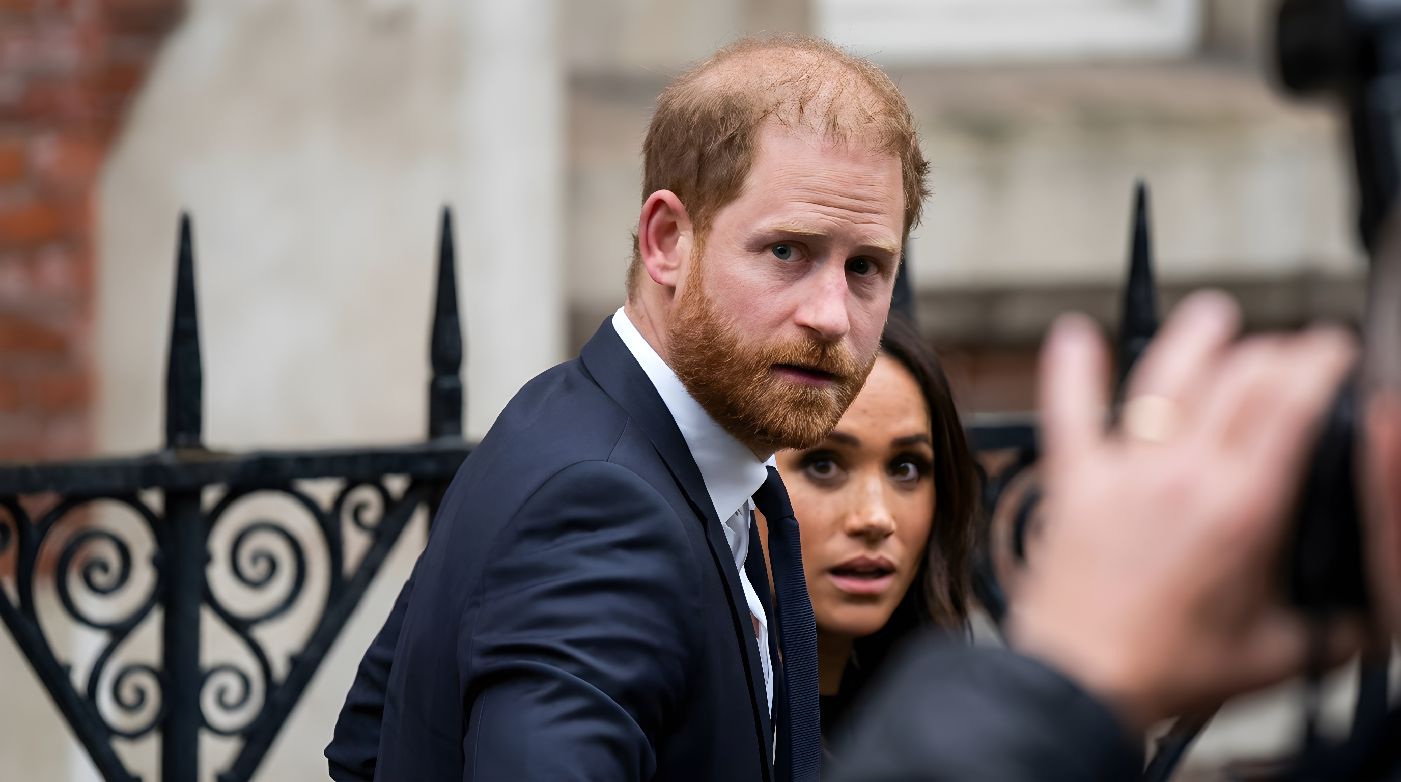 Prins Harry slår hårdt igen mod kongen