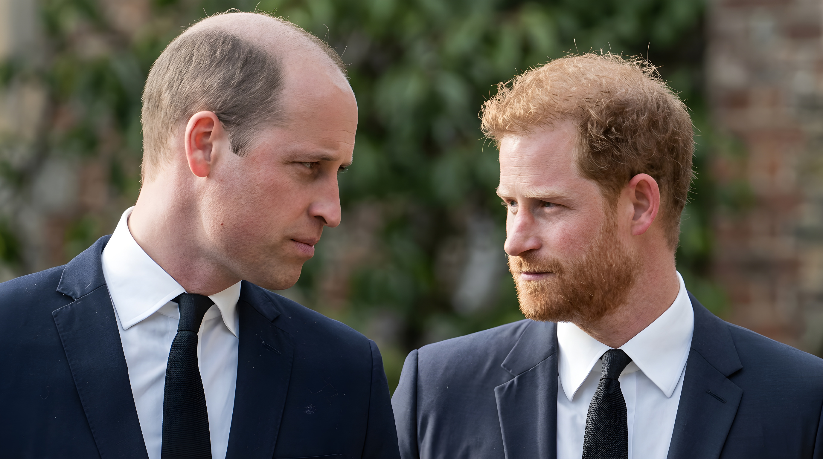 Harry og Meghan vraget til stort royalt bryllup