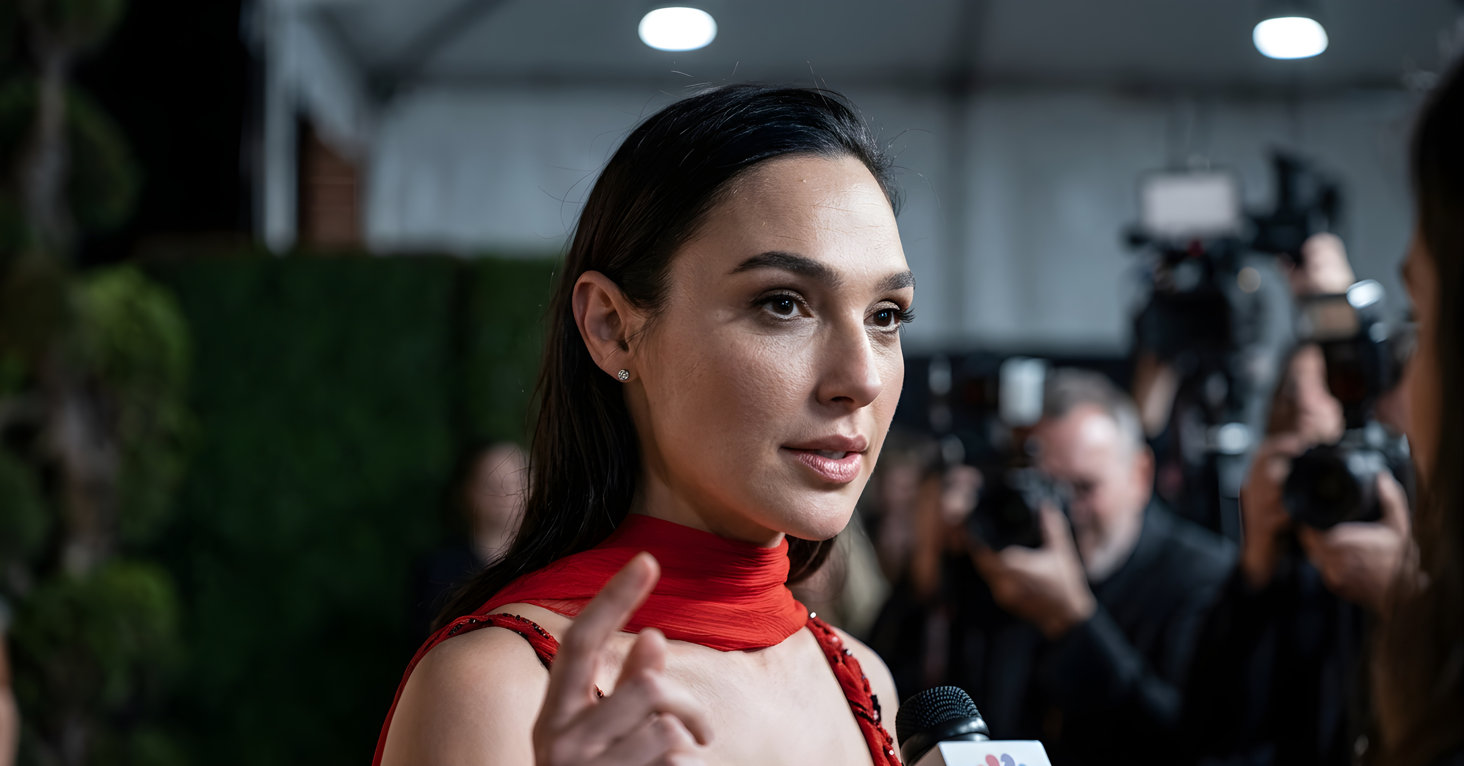 Gal Gadot forsvarer ny film skabt med kunstig intelligens