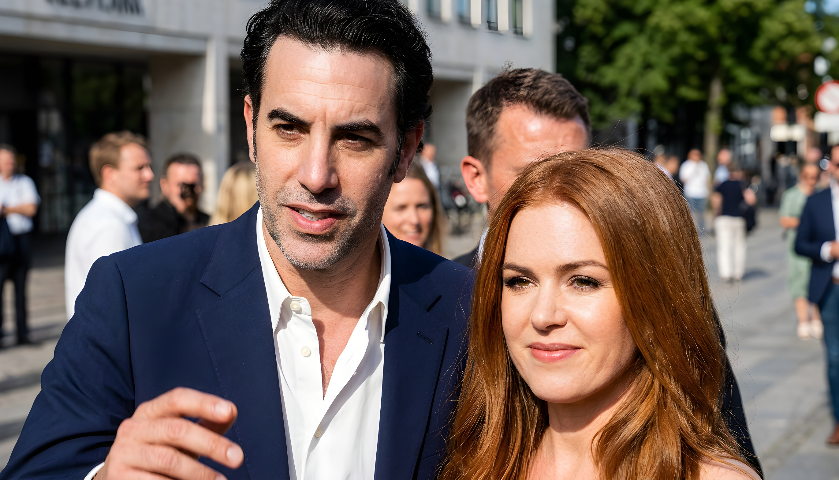 Isla Fisher fortæller om livet efter sit svære brud