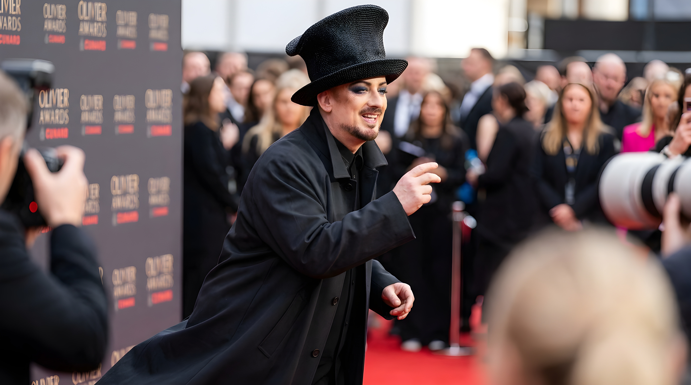 Boy George dropper musicalrolle efter kritik af ny sang