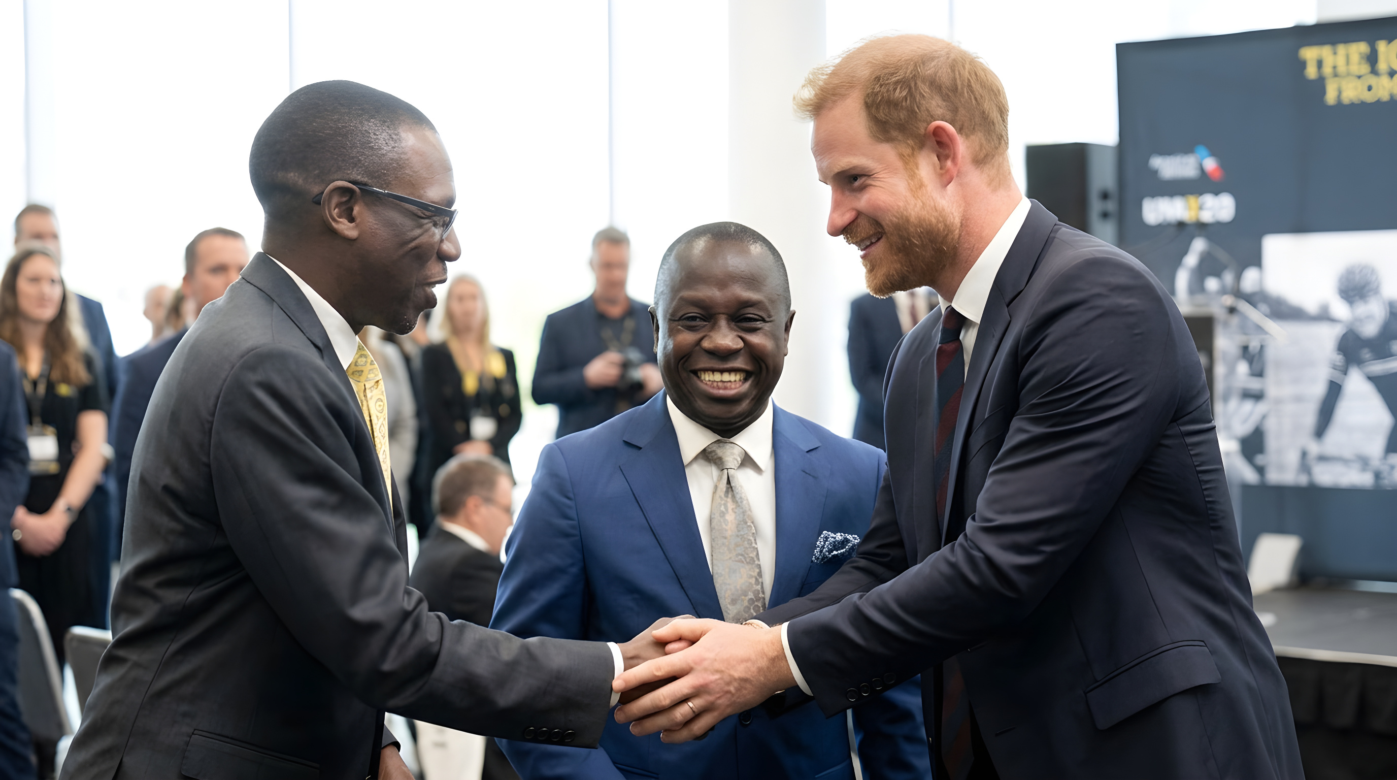 Kong Charles må gribe ind efter boykot af prins Harry