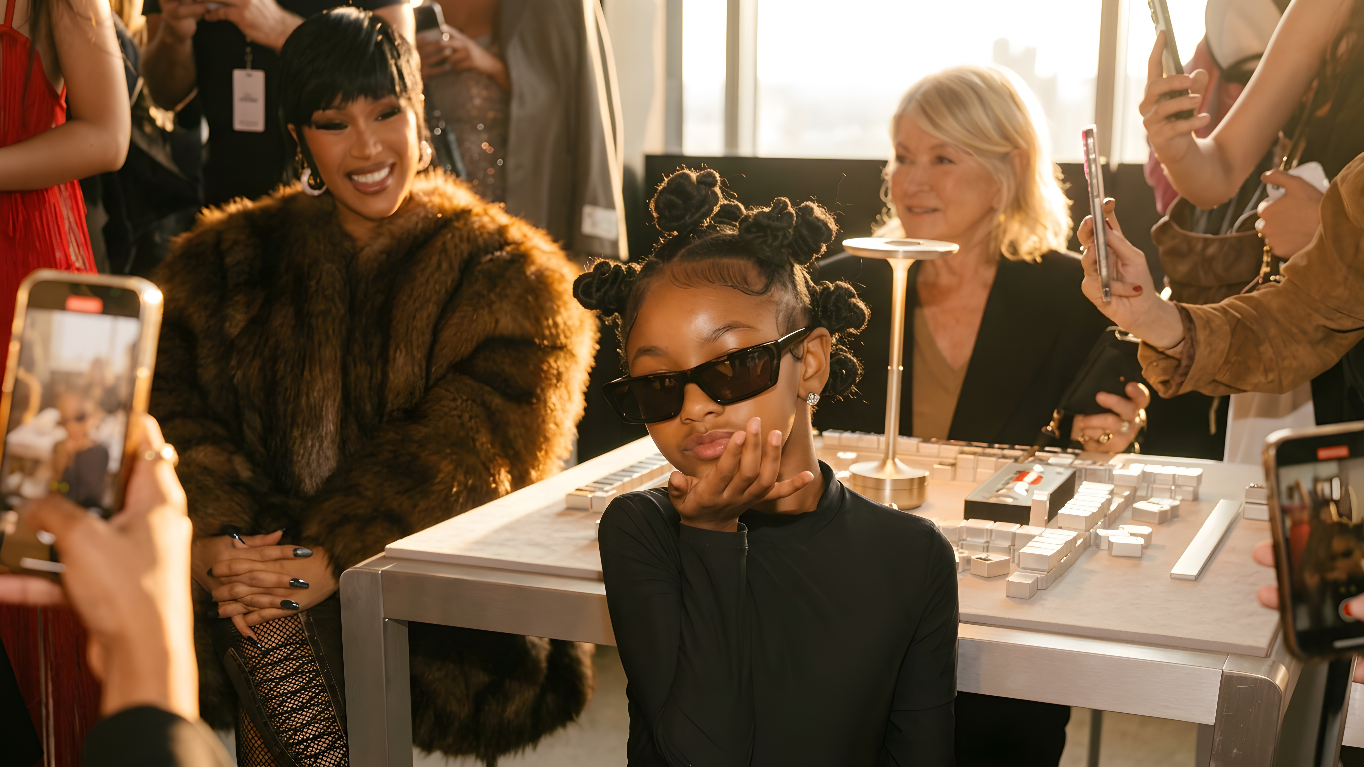 Cardi B forsvarer datter: Hun skal eje firmaet en dag