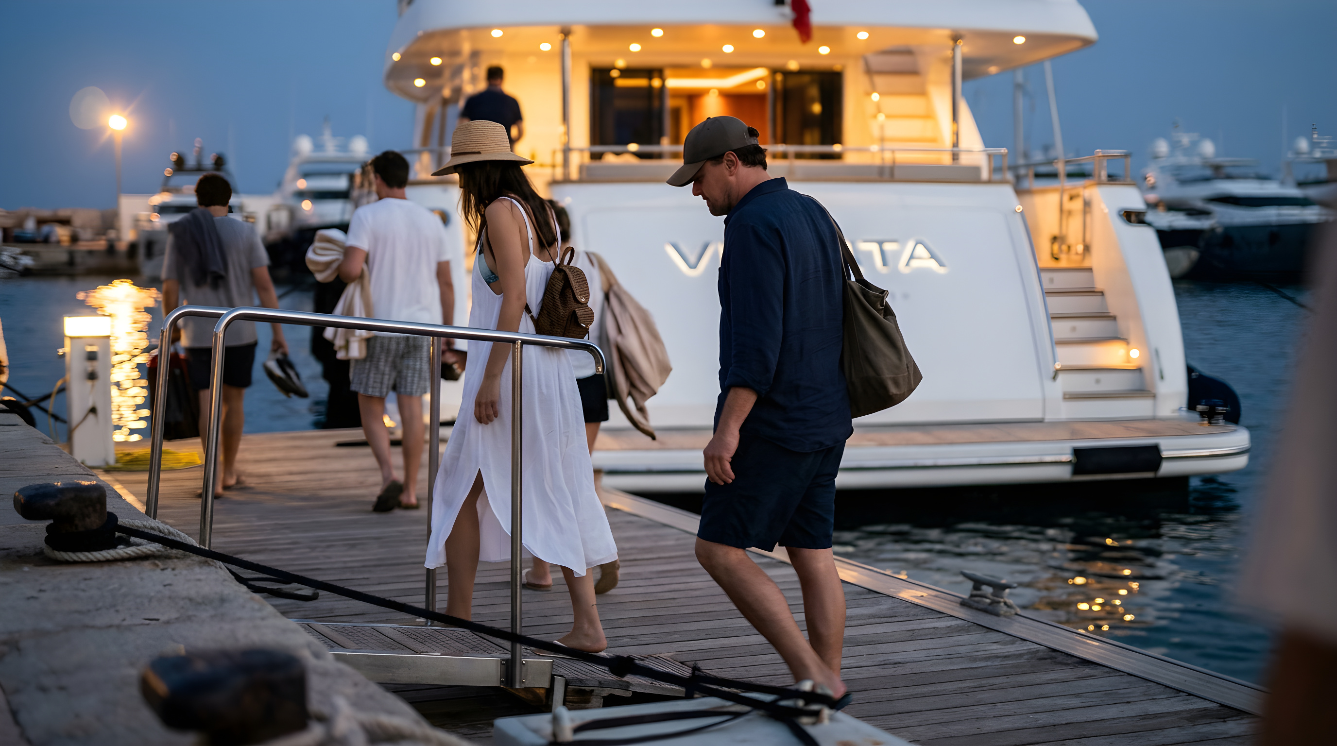 Leonardo DiCaprio på luksusferie med modelkæresten