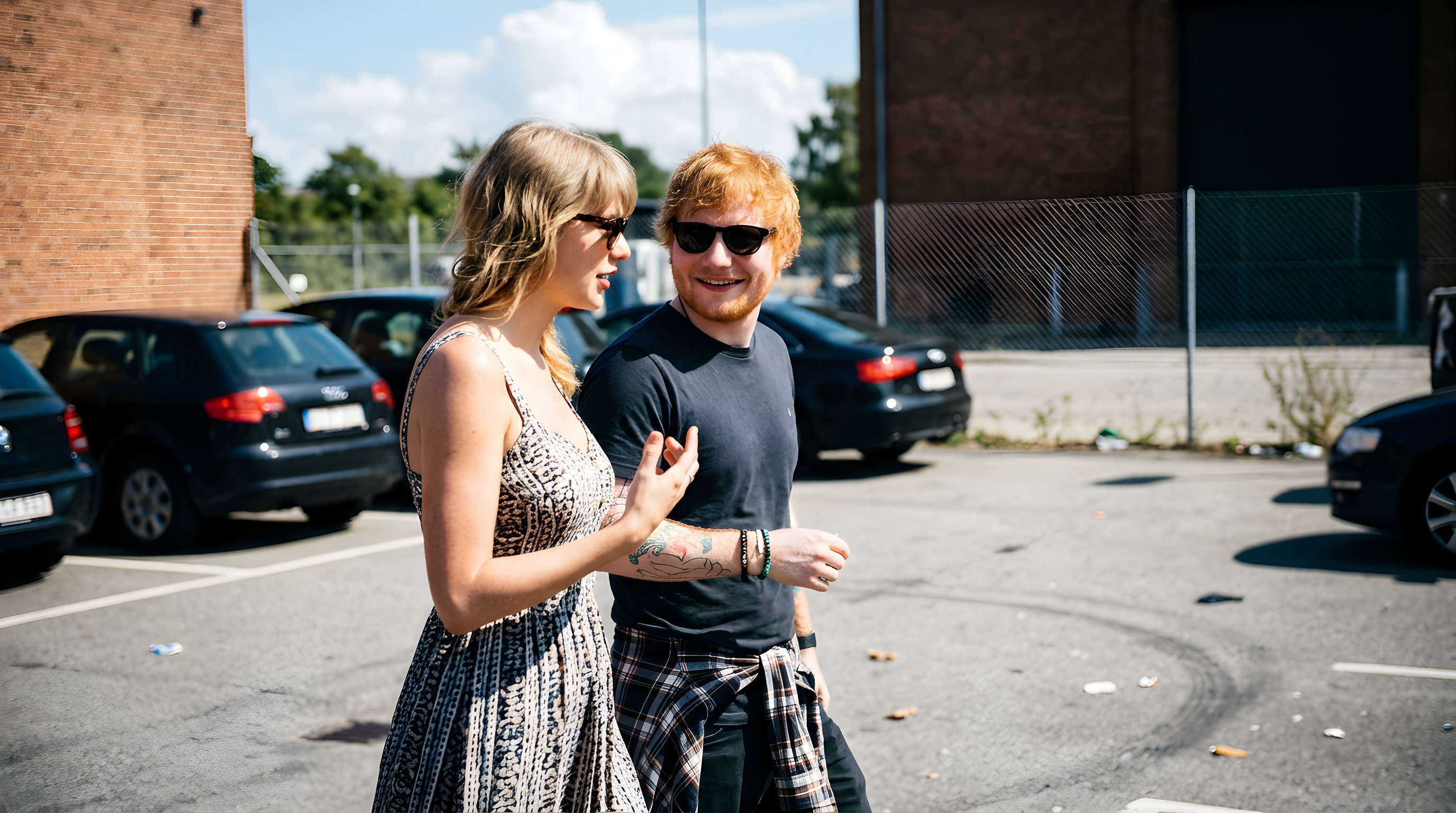 Taylor Swift og Ed Sheeran har et unikt søskendebånd