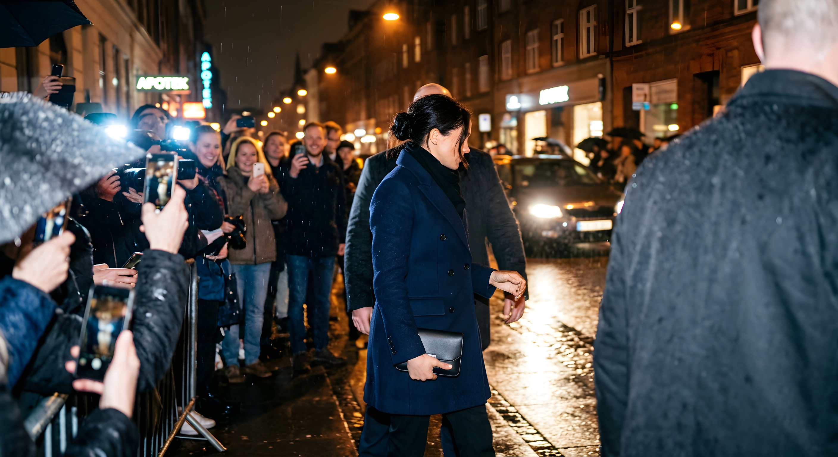 Hertuginde Meghan hyldes for sin nye og modne stil