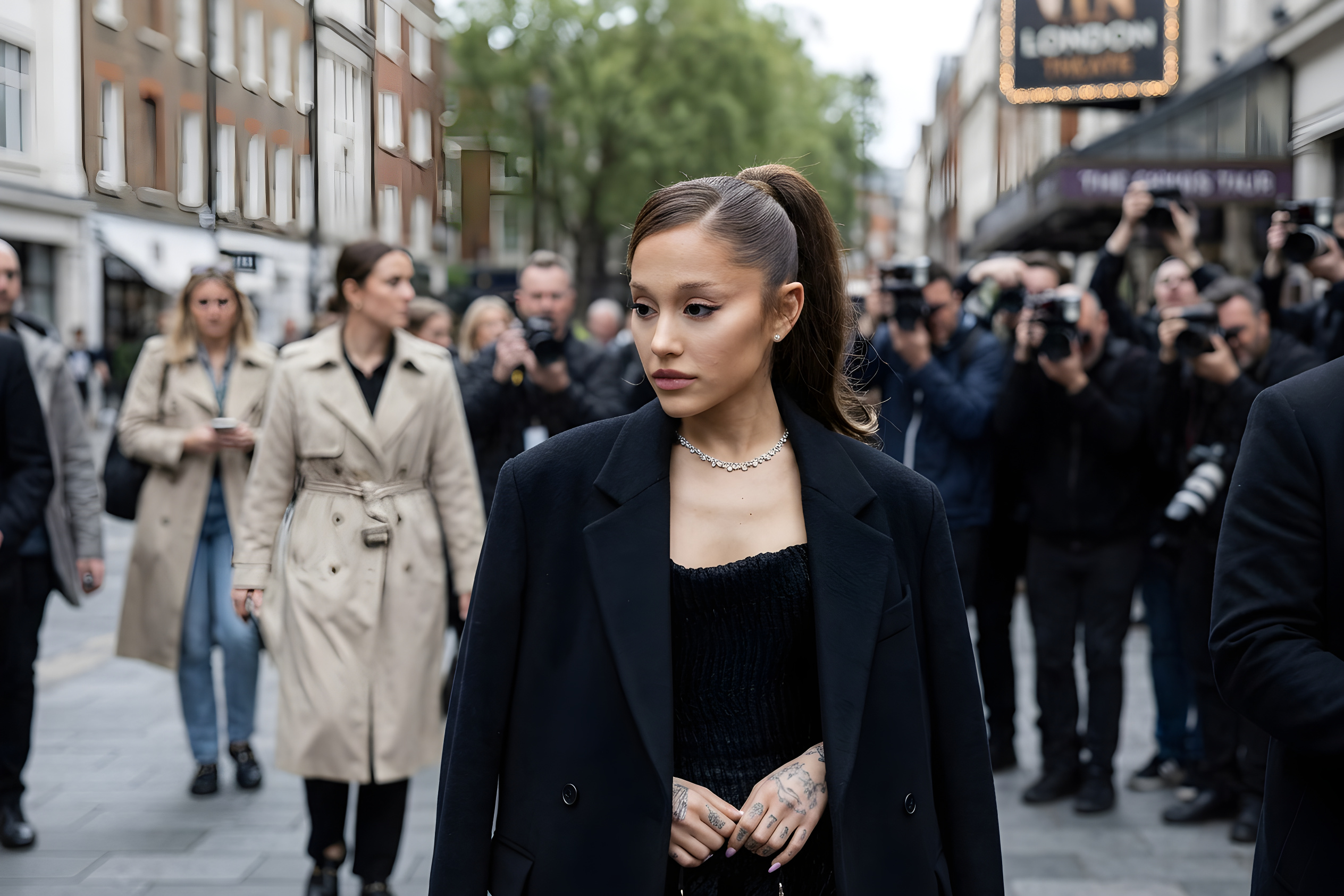 Ariana Grande trækker stikket og aflyser store projekter