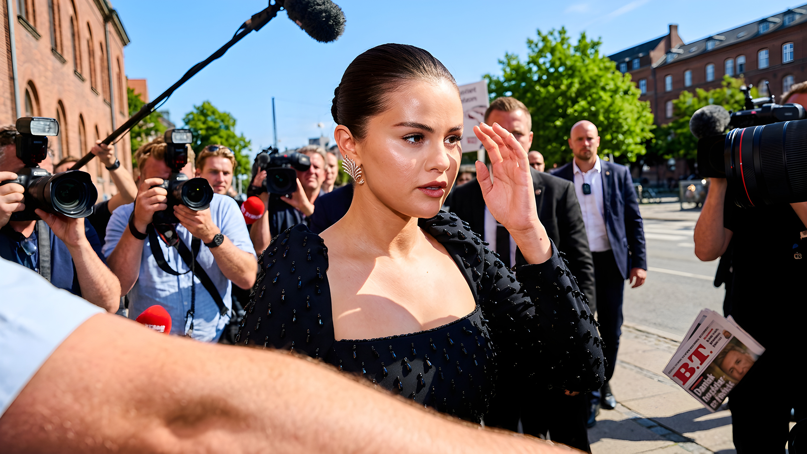 Selena Gomez sagsøges for snyd med sit firma