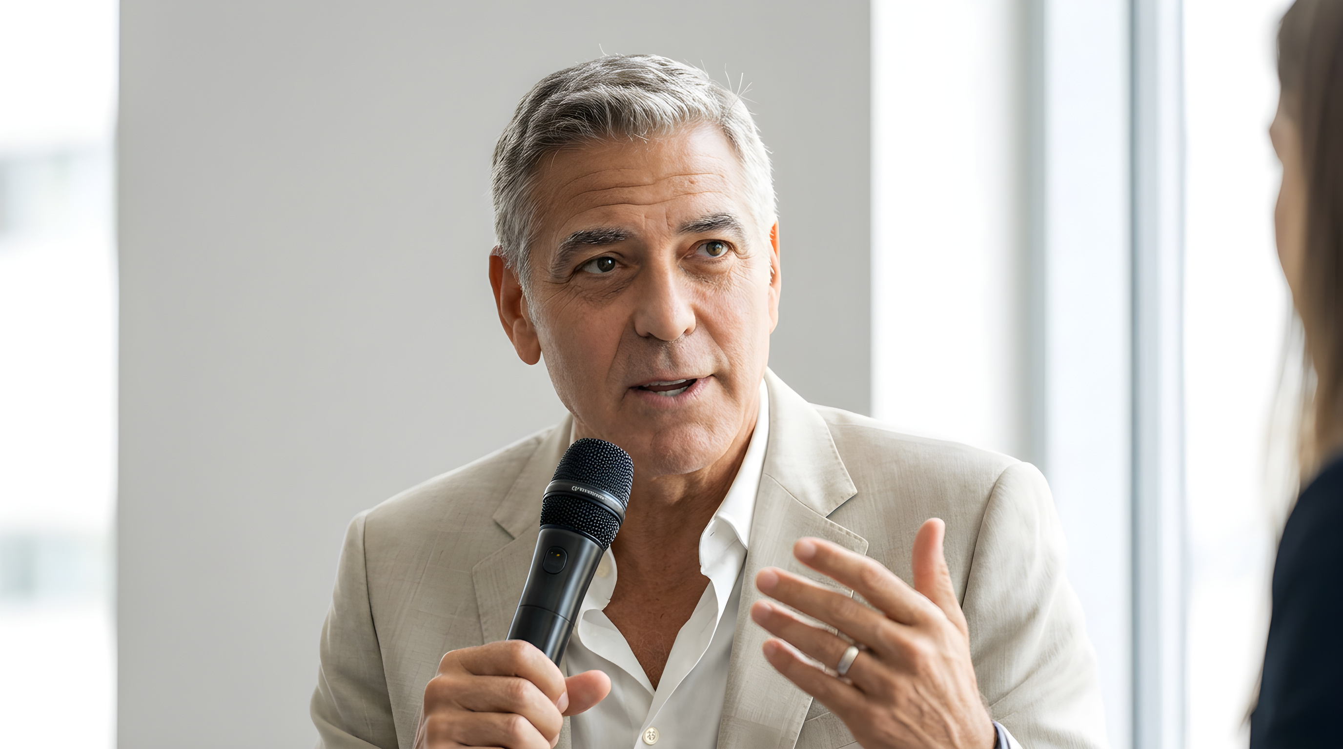 George Clooney forsvarer kollega efter hårde anklager