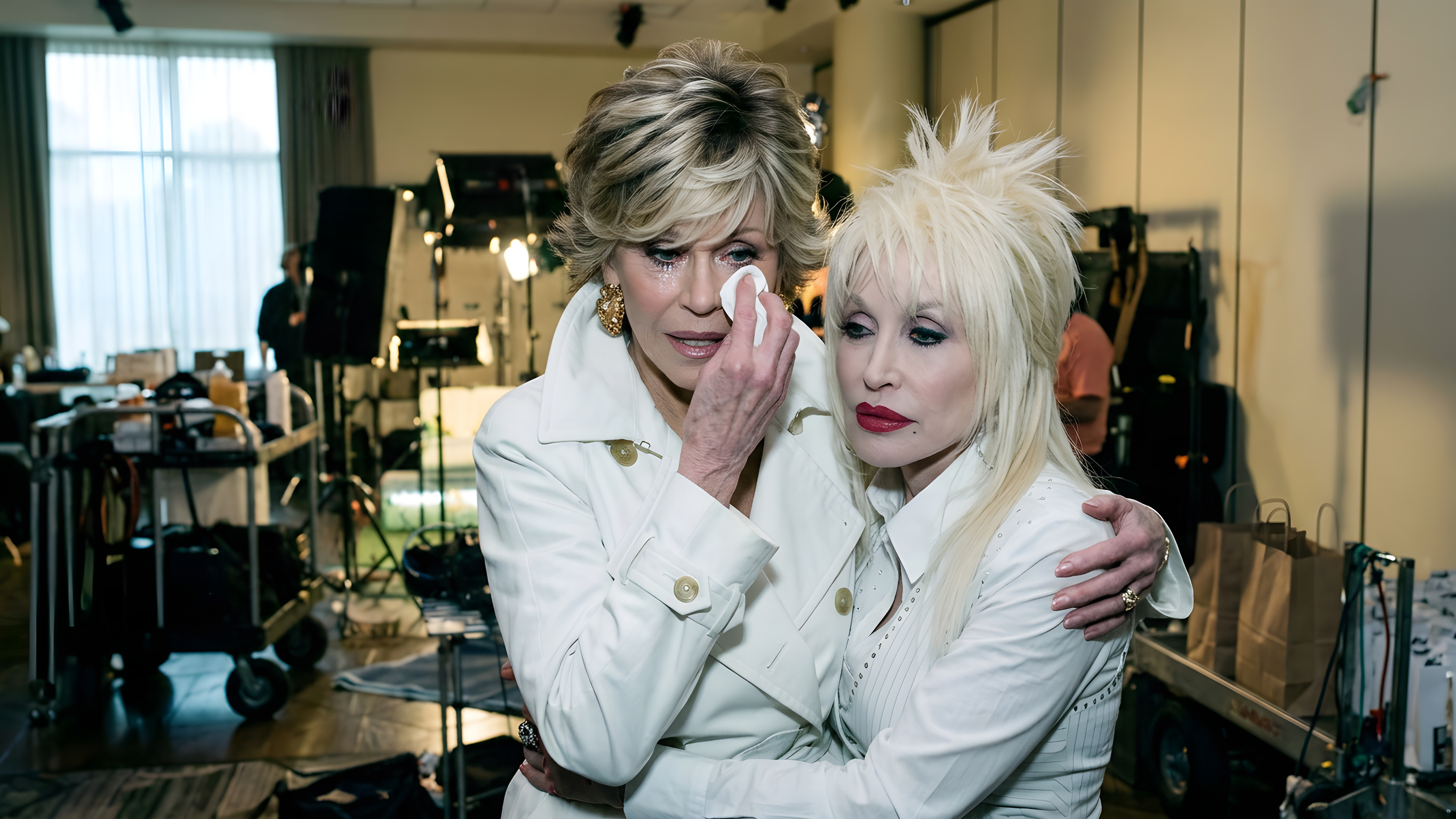 Jane Fonda i tårer over afdøde Dolly Parton