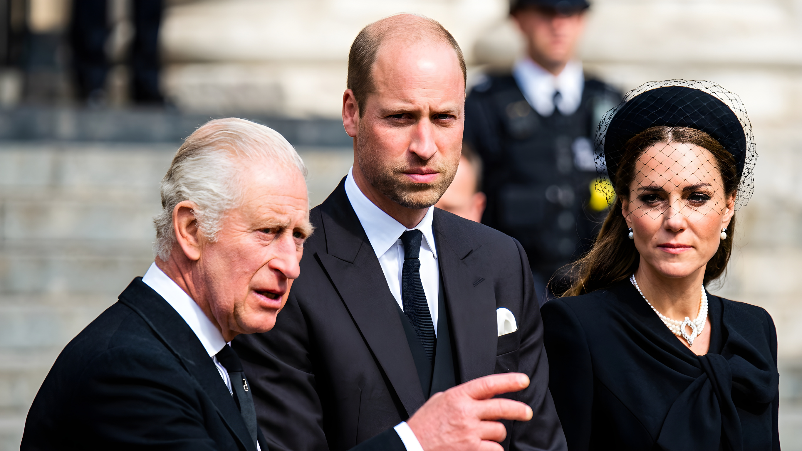 Kong Charles er havnet i dyb strid med William og Kate